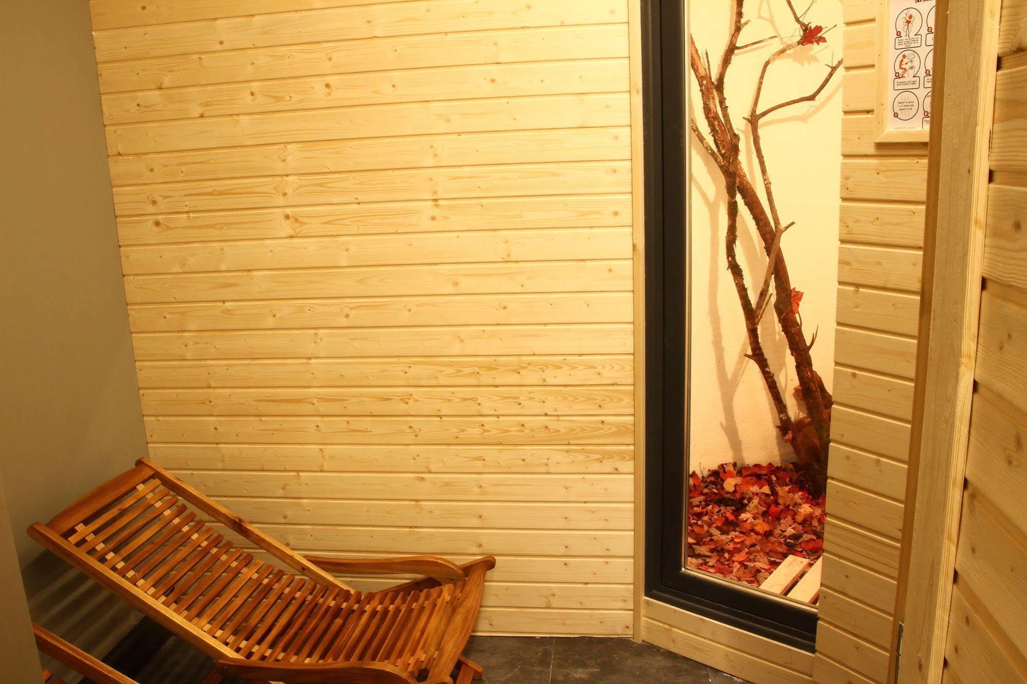 Poshtel Bilbao - Premium Hostel Exterior photo